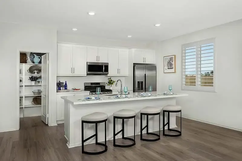 1624 E Avenue H #7 photo 1