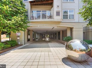 8045 Newell St APT 416, Silver Spring, MD 20910