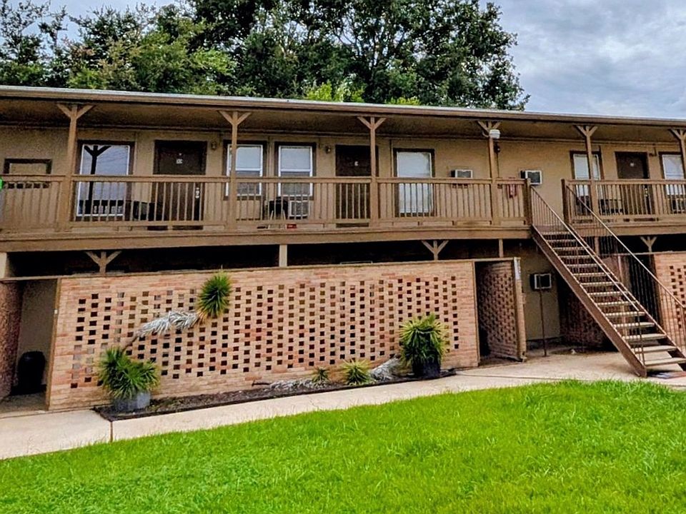1st image of 1349 Jefferson Dr #9