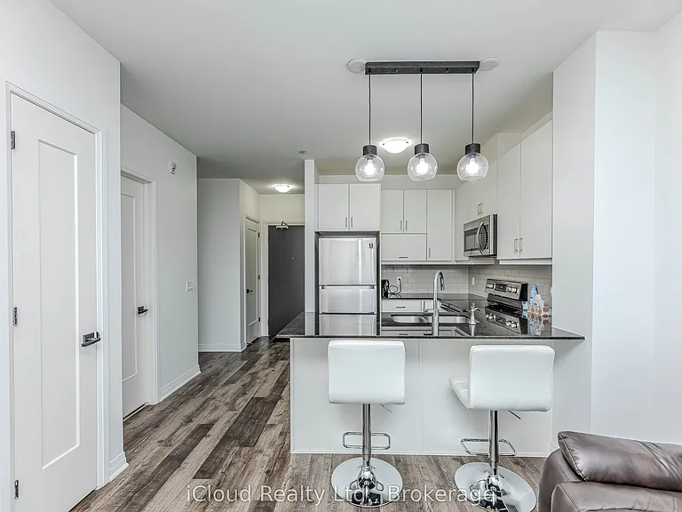 102 Grovewood Cmn #121 — Photo 18