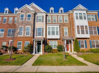 43593 Taylor Tree Ter, Chantilly, VA 20152