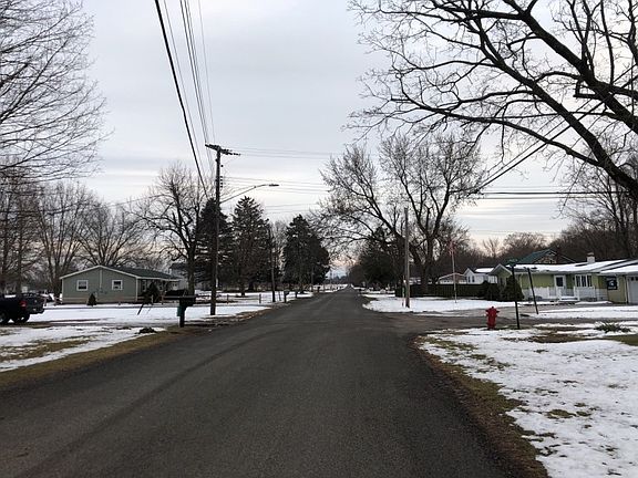 4th image of 58601 Olds Ave
