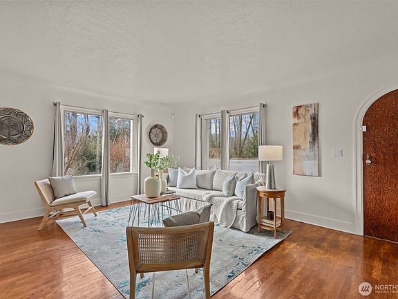 2nd image of 54307 Mountain Highway E