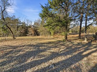 266 Bennett Rd, Ennis, TX 75119