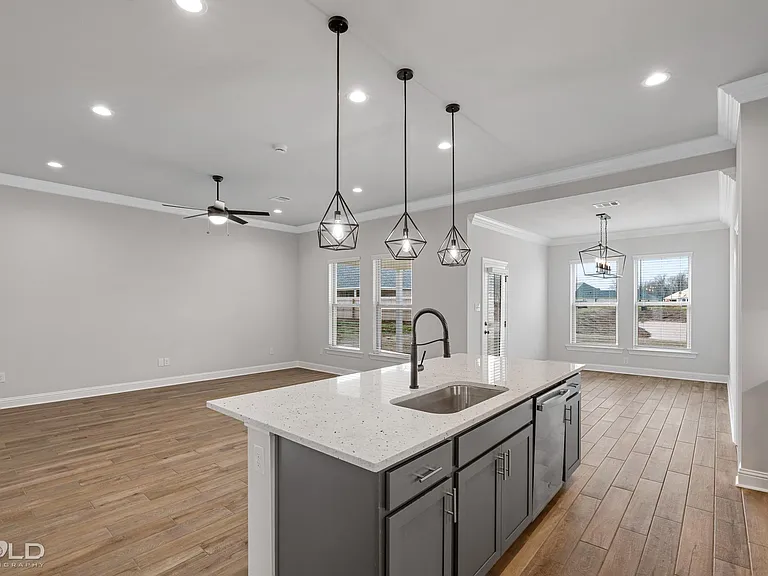 414 Blanchard Loop — Photo 26