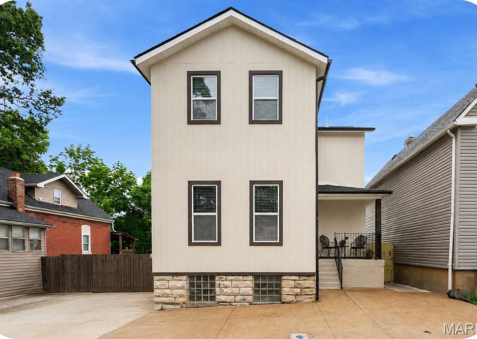 1st image of 9840 Luna Ave
