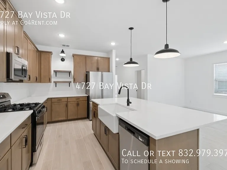 4727 Bay Vista Dr — Photo 9