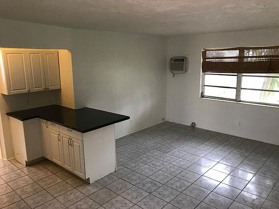 large photo...scroll down