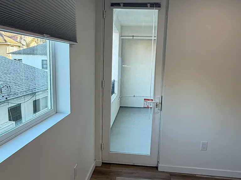 10934 Peach Grove St #201 — Photo 22