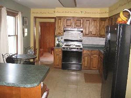2nd image of 3000 Forest Glen Pkwy