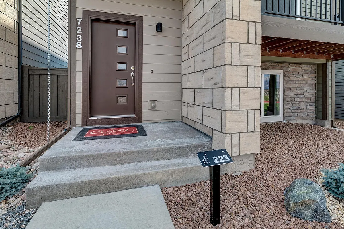 Building Photo - 7238 Colebrook Ln