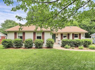 5929 Brookhaven Rd, Charlotte, NC 28210