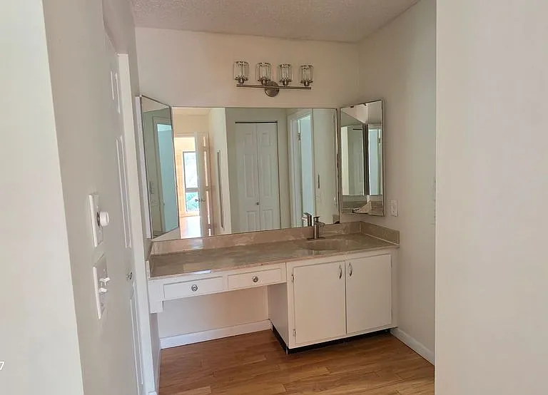 21810 Cypress Cir #B — Photo 15