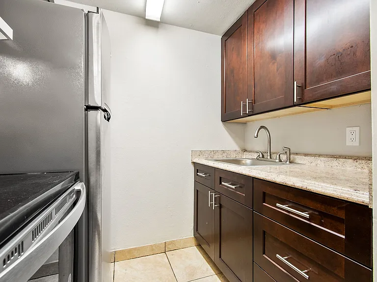 Ash Creek Apartments — Photo 5