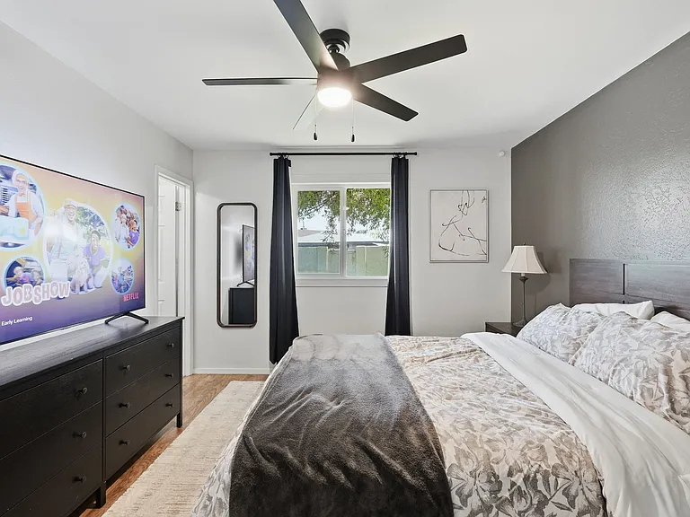 8021 E Oak St — Photo 28