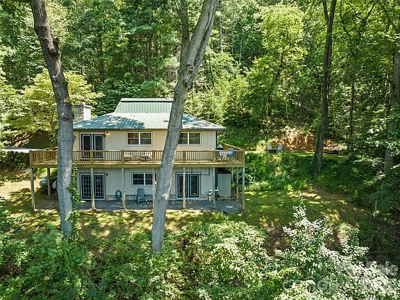 3rd image of 460 Speedwell Acres Rd