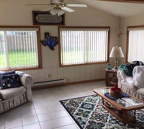 4th image of 4238 Woodland Dr