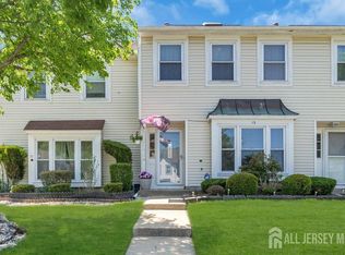 13 Harmony Way, Sayreville, NJ 08872