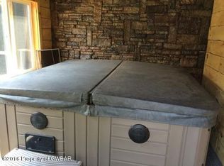 612 W County Rd, Wapwallopen, PA 18660