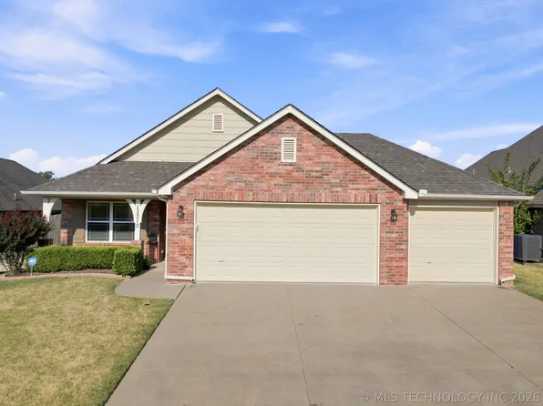 13310 S 21st St, Bixby, OK 74008