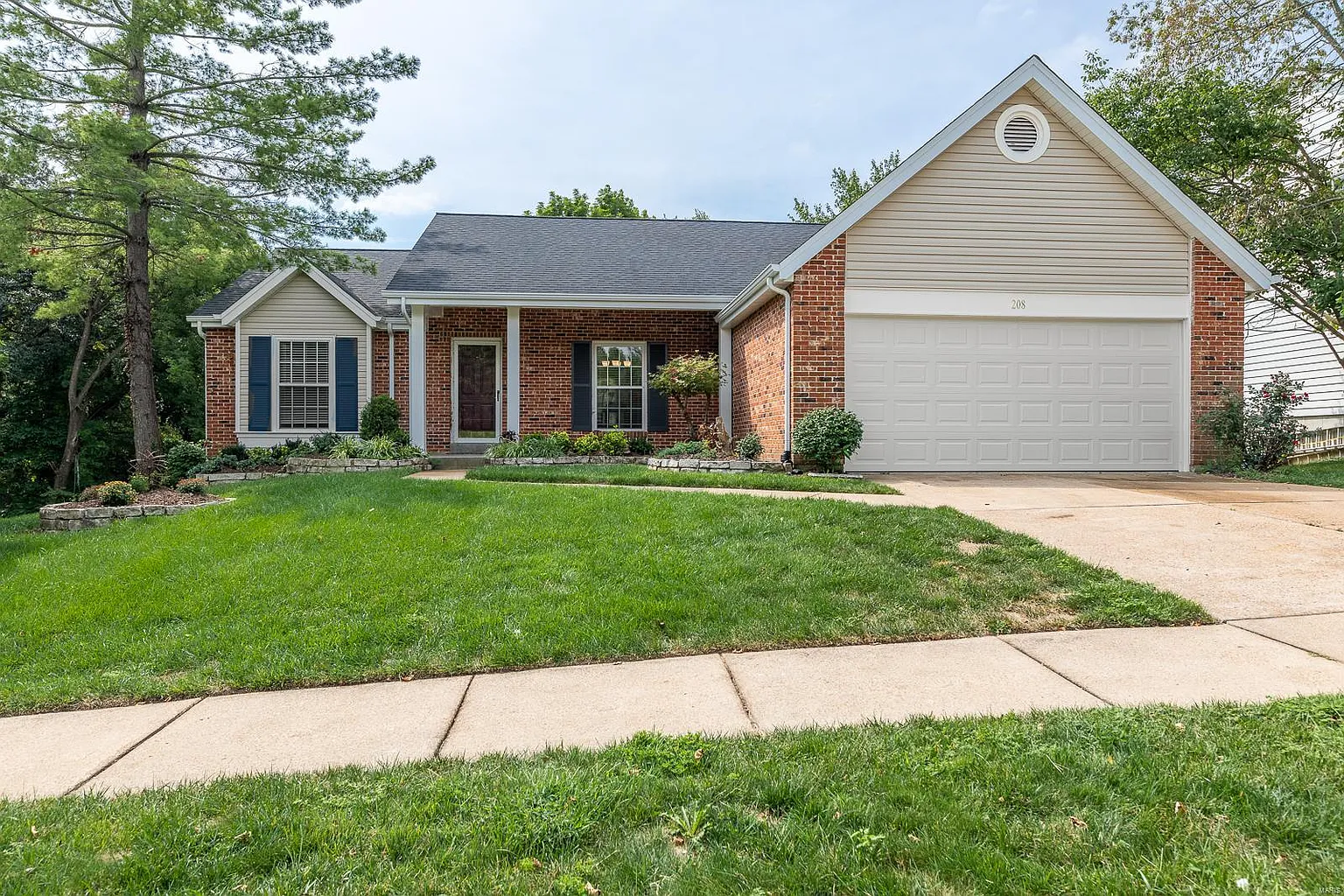 208 Cleta Ct photo 1