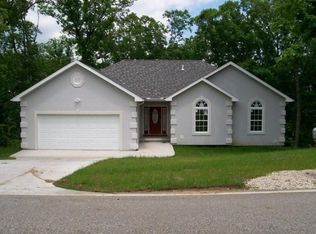 1374 Bluff Dr, Osage Beach, MO 65065