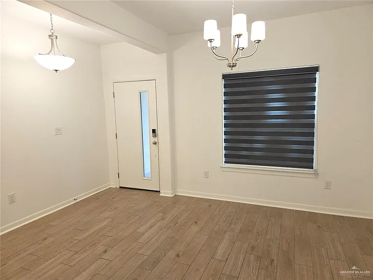 906 S Tecate Dr — Photo 5