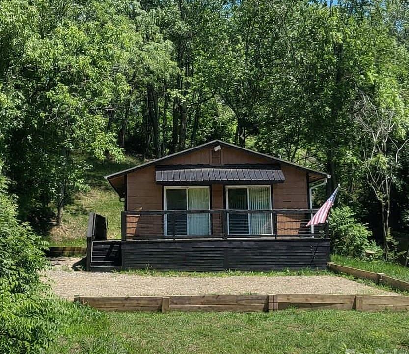 1st image of 9 Woodfin Ave