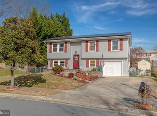 1040 Christmas Ln, Gambrills, MD 21054