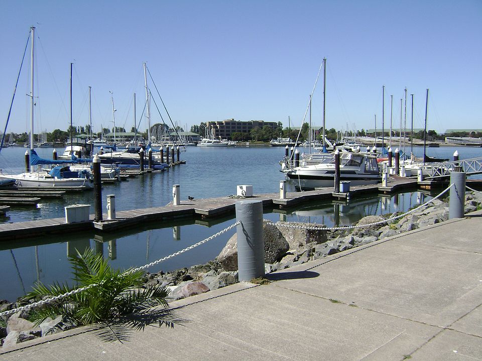 1st image of 5 Embarcadero W