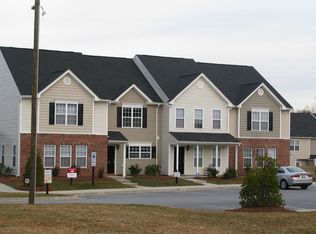 120 Breezeway Ln, Greensboro, NC 27405