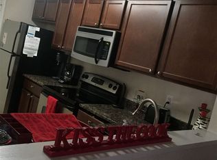 7805 Rolling View Ln APT 201, Springfield, VA 22153