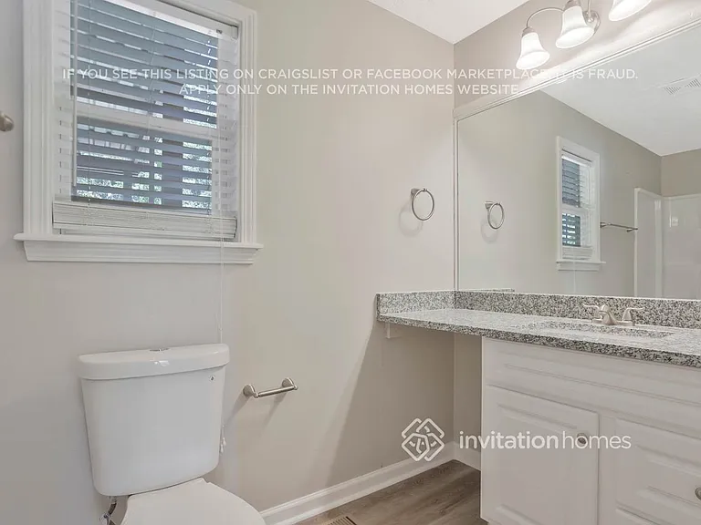 301 Willow Ln — Photo 12