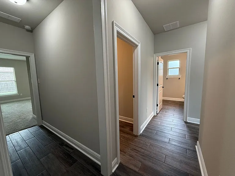 6510 Suwanee Rd — Photo 15