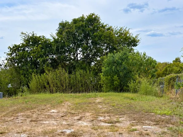 274 College St, Anderson, TX 77830