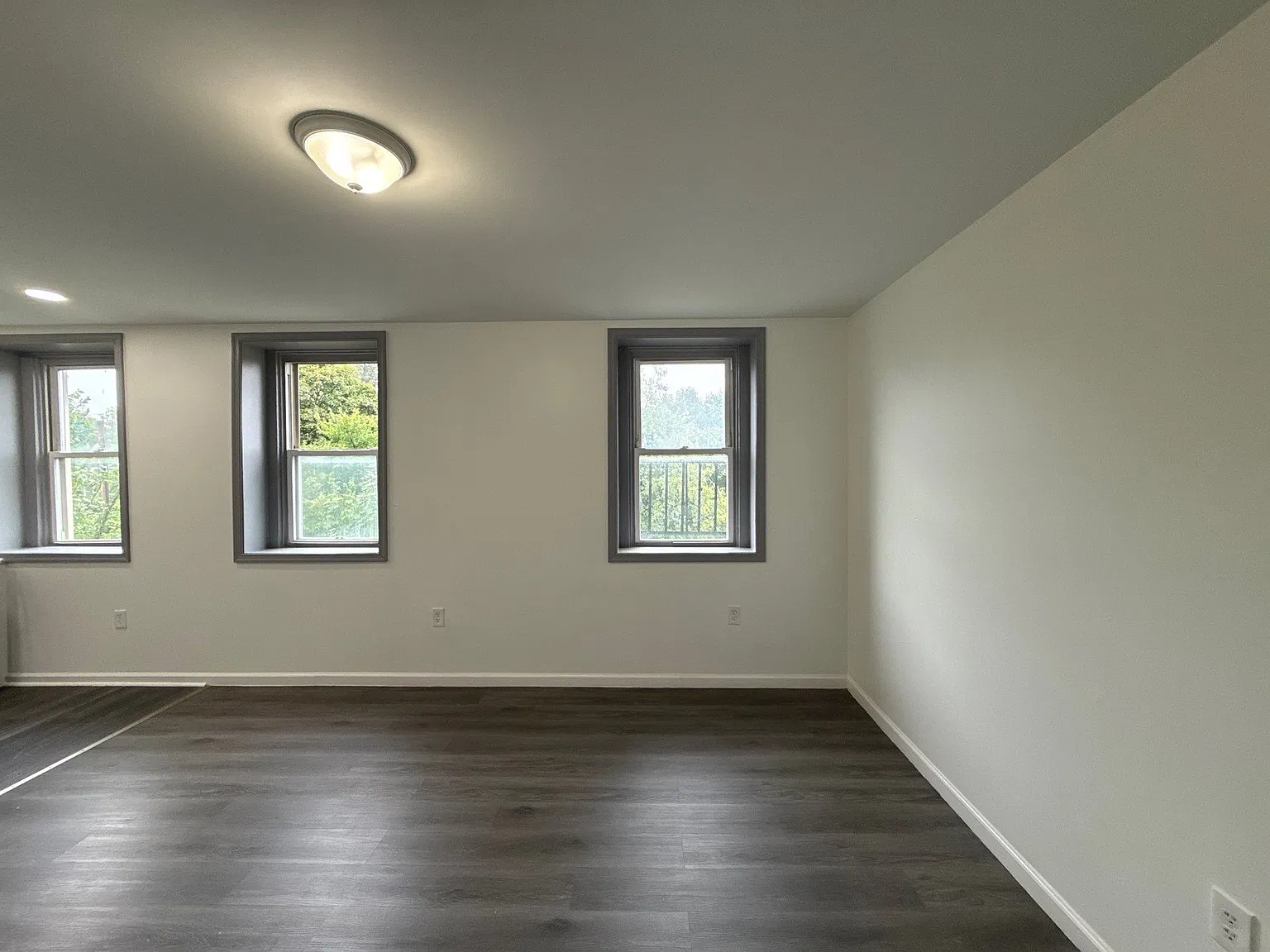 1 bed, 650 sqft, $899 — Photo 2