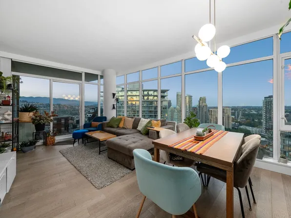 1788 Gilmore Ave #2810, Burnaby, BC V5C 0L5