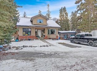 809 NW 13th St, Canmore, AB T1W1W5