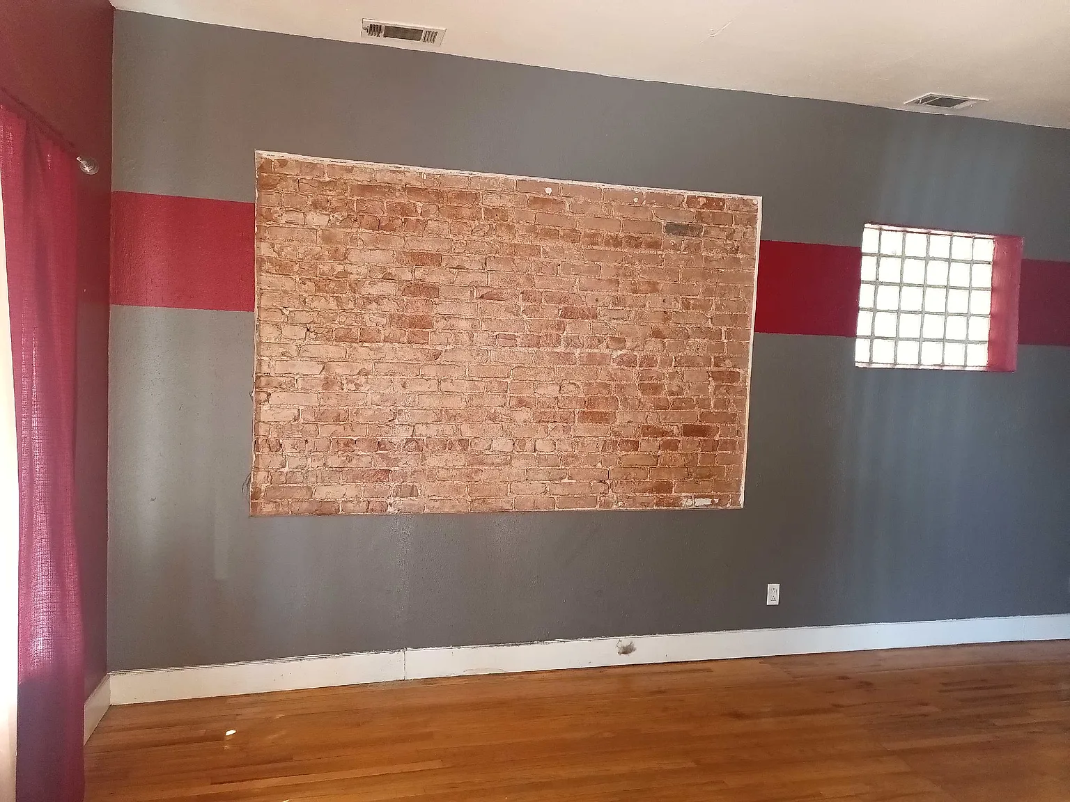 1 bed, 700 sqft, $1,100 — Photo 3