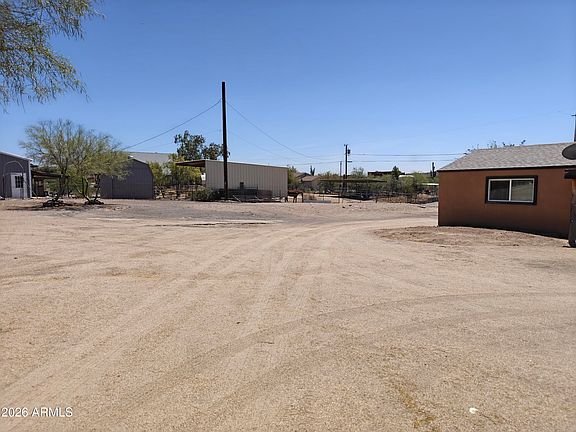 2nd image of 2417 W ROUGHRIDER Road