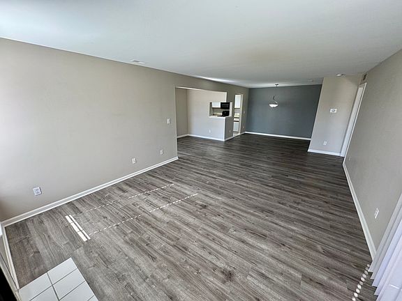 5th image of 6485 Shetland Ct