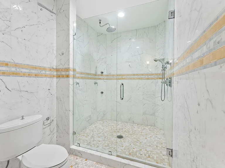 3 Isla Bahia Dr — Photo 33