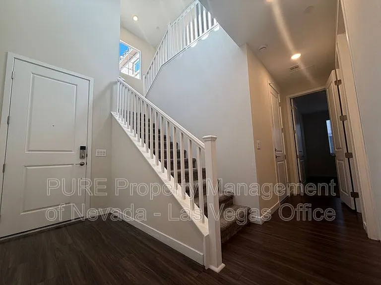 10661 Valletta Ave — Photo 19