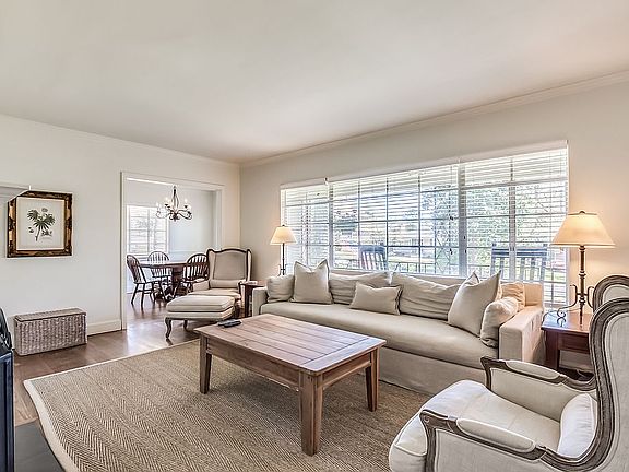 4th image of 520 Eastwood Pl