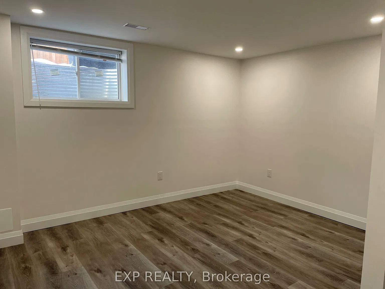 2 bed, $1,900 — Photo 3