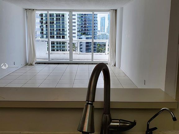 3rd image of 1717 N Bayshore Dr #A-1849