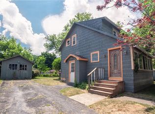 51 Bayton Dr, Rochester, NY 14622