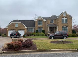 5 White House Dr, Poquoson, VA 23662