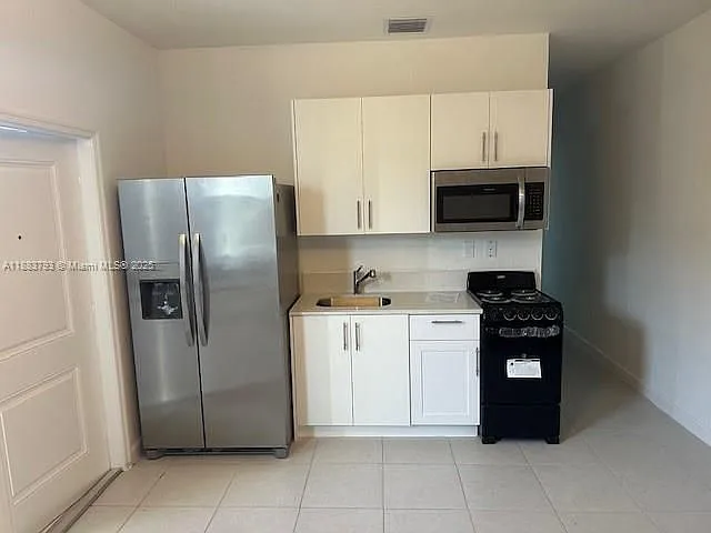 1 bed, 1.0 bath, 700 sqft, $1,750 — Photo 4