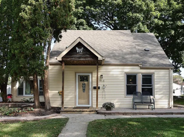 914 S 103rd STREET, West Allis, WI 53214